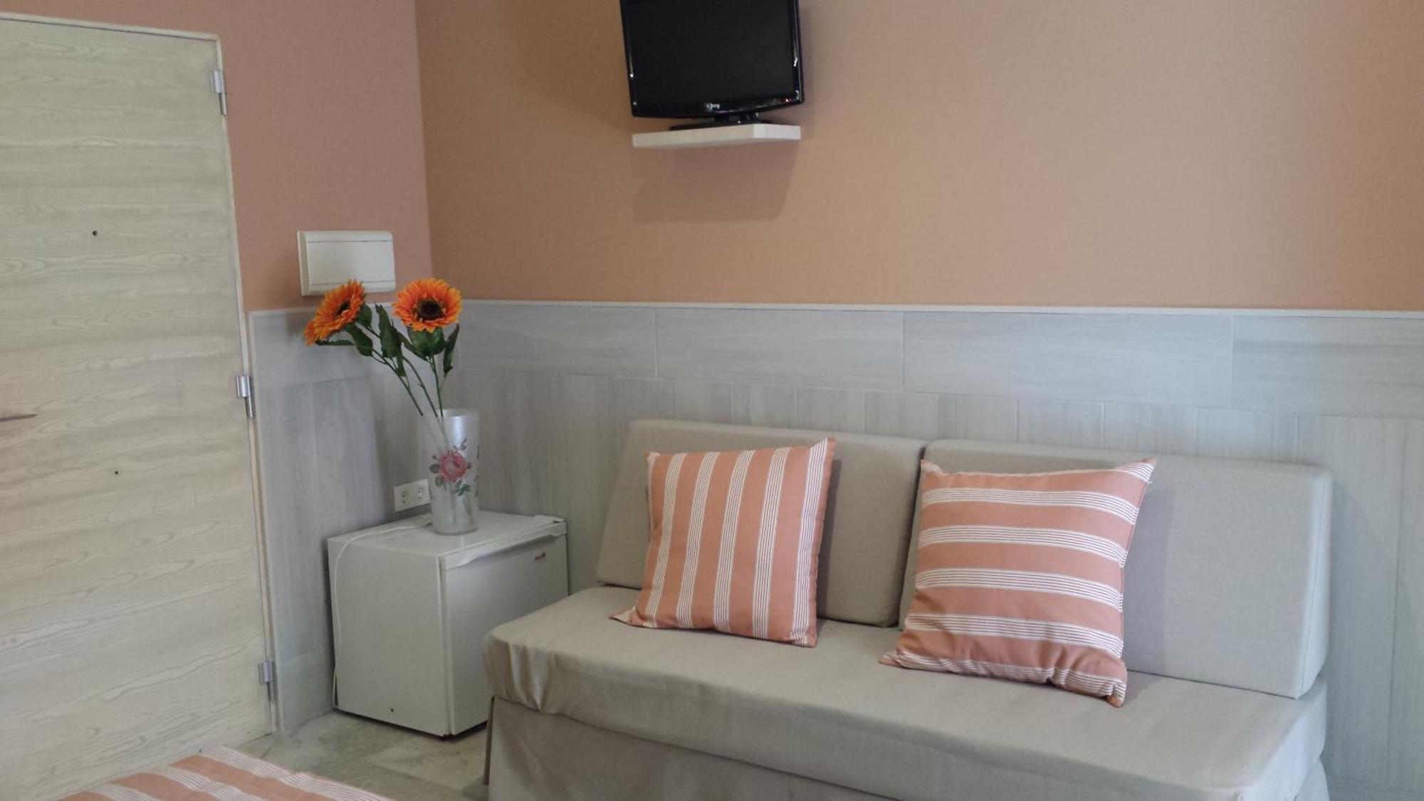Hostal Noli Chiclana de la Frontera Kültér fotó