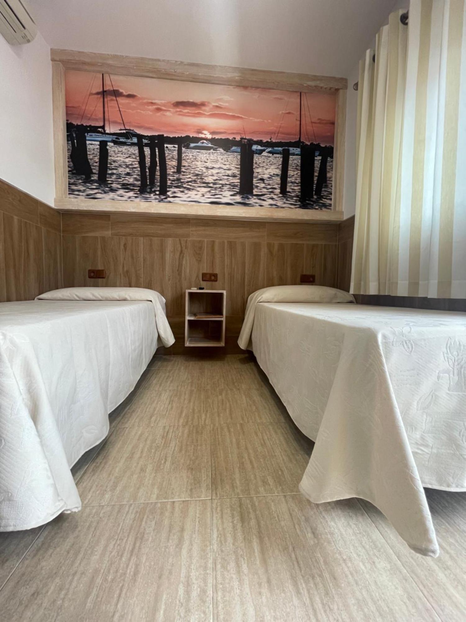 Hostal Noli Chiclana de la Frontera Kültér fotó