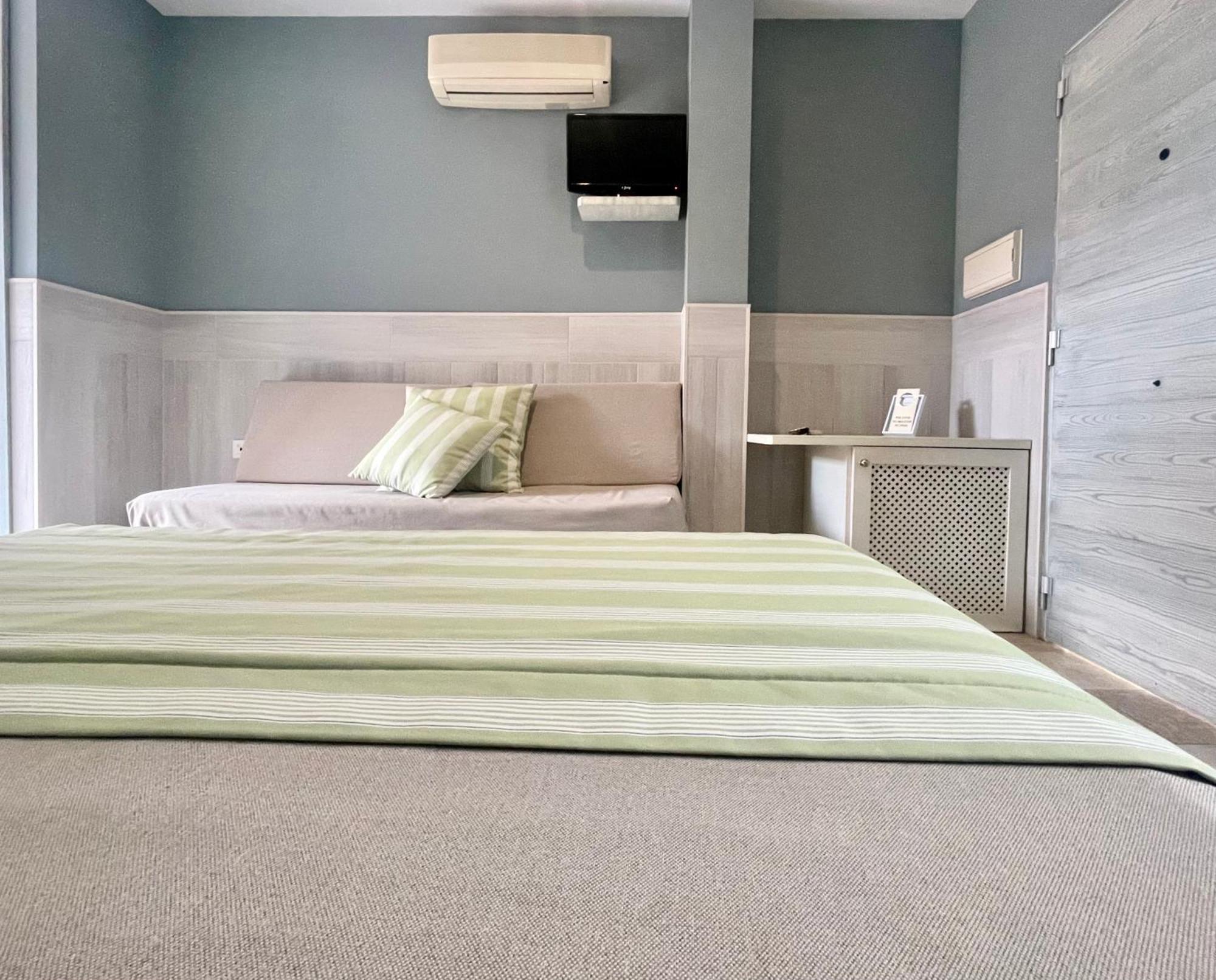 Hostal Noli Chiclana de la Frontera Kültér fotó