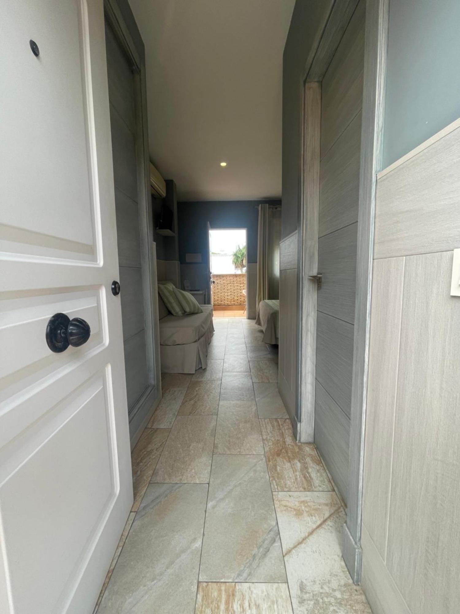 Hostal Noli Chiclana de la Frontera Kültér fotó